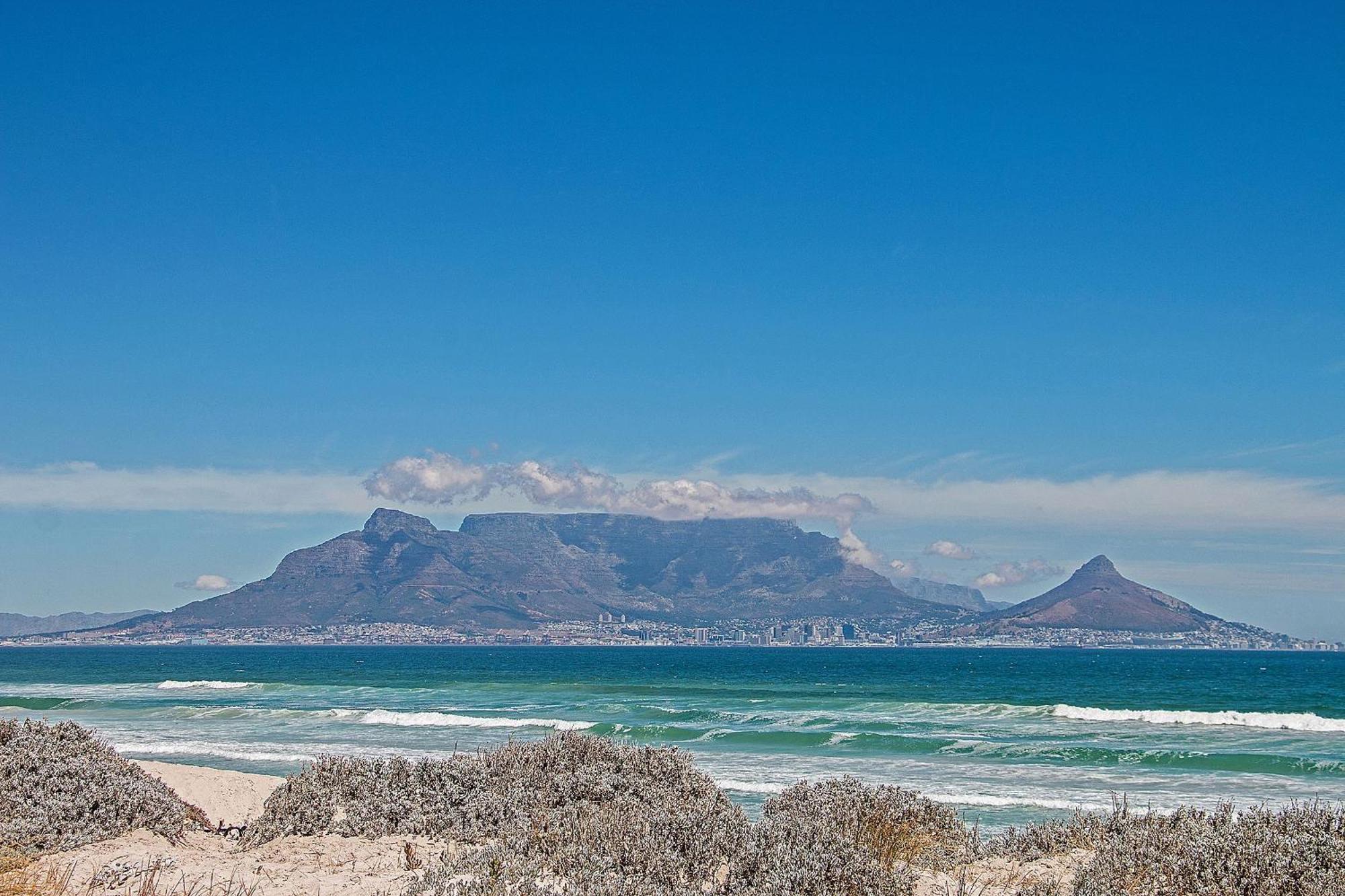 Eden On The Bay 167 By Hostagents Apartment Bloubergstrand Exterior photo